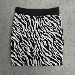 L8teR zebra print mini skirt black white ruched textured size M Y2K going out